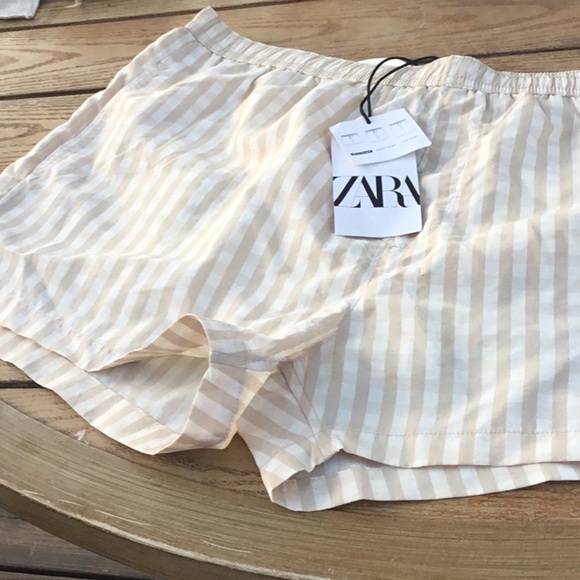 Zara Women Elastic Waist Tan and White Striped Shorts - Picture 1 of 4